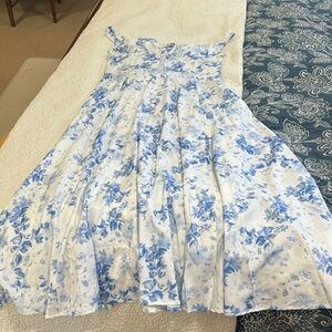 NWOT Women's Floral Dress Size Large